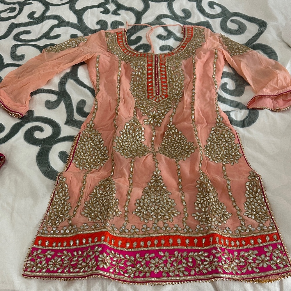 INDIAN PEACH SHARARA